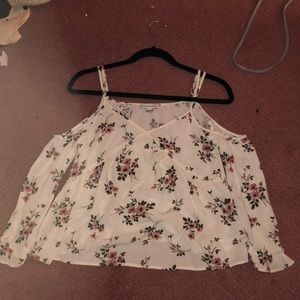 American Eagle floral top